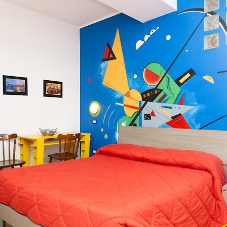 La Dimora Degli Artisti Bed & Breakfast กาตันซาโร ภายนอก รูปภาพ