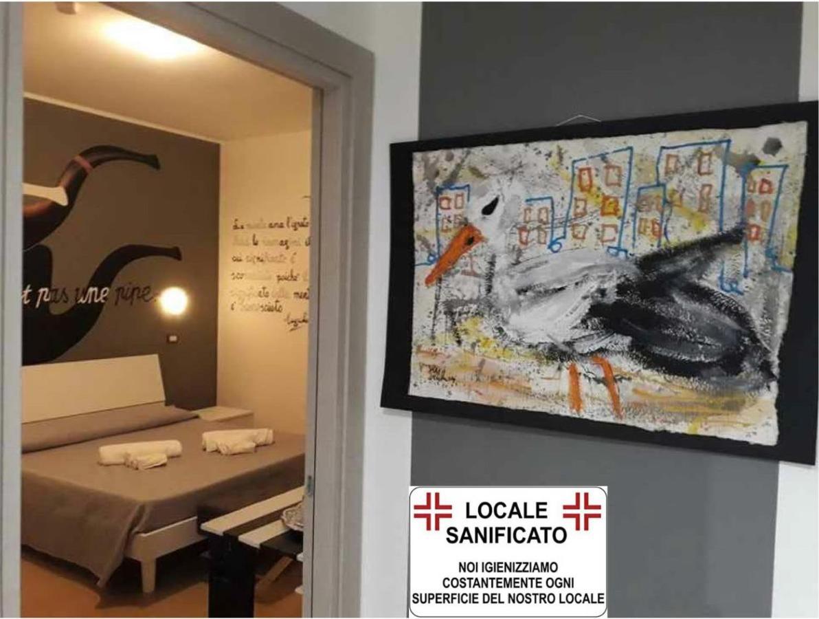 La Dimora Degli Artisti Bed & Breakfast กาตันซาโร ภายนอก รูปภาพ