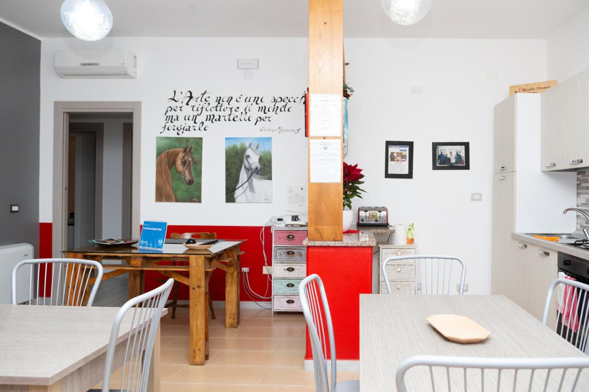 La Dimora Degli Artisti Bed & Breakfast กาตันซาโร ภายนอก รูปภาพ